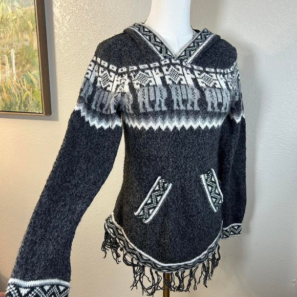 Native Spirits 100% Alpaca Llama Knit Hoodie Sweater Poncho Top Fringe Hem - Picture 2 of 6